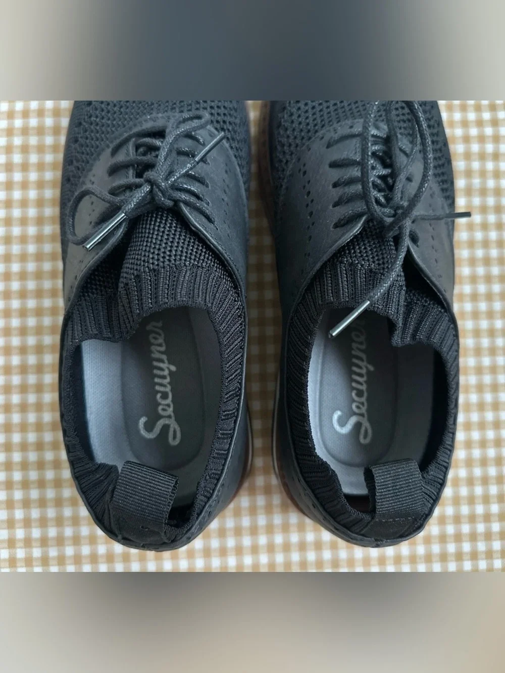 Men's Black Knit Lace-Up Casual Shoes